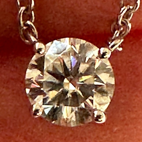 1 Ct Moissanite SOLID 14K WG (3.1 grams); (Diamond Equivalent Weight DEW) - Picture 5 of 10